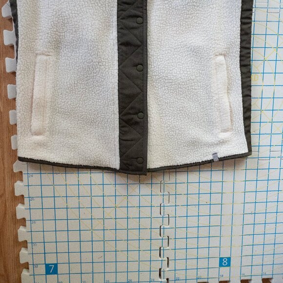 Talbots Cream Vest with Olive and Pink Trim - Picture 4 of 12